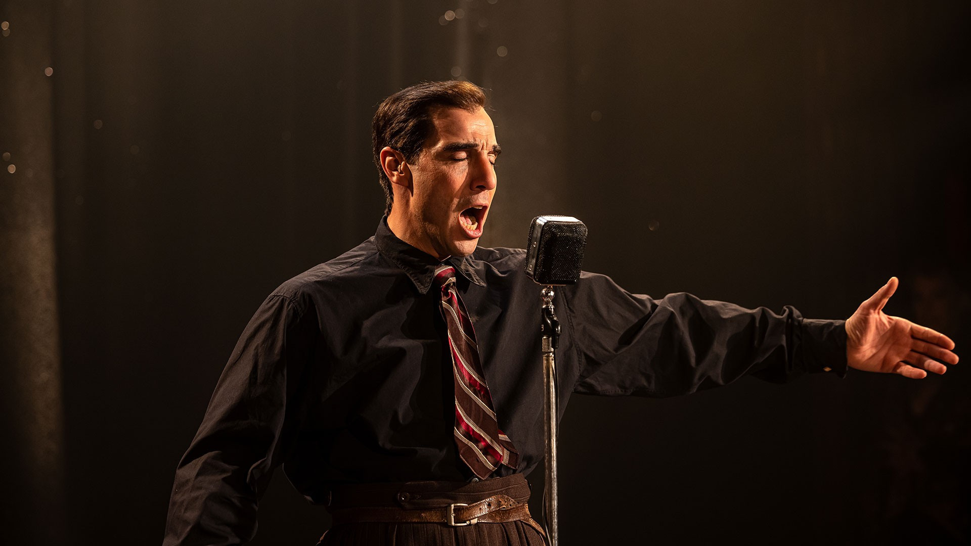 Monsieur Aznavour_slide_poster