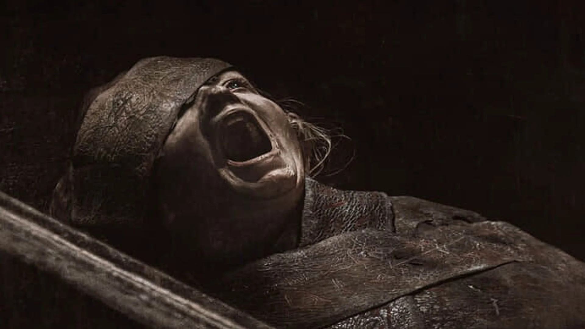 Lee Cronin's The Mummy_slide_poster